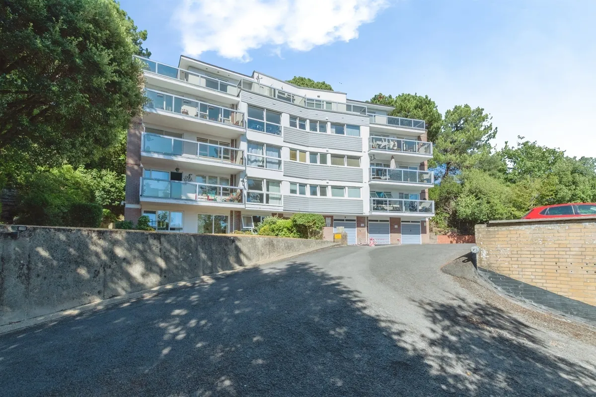 Branksome Wood Road, Bournemouth
