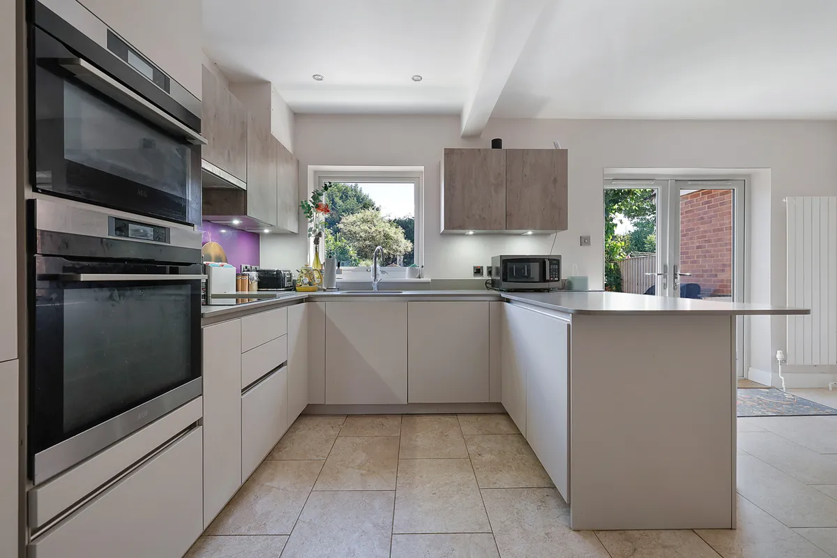 Silverlea Gardens, Horley, RH6
