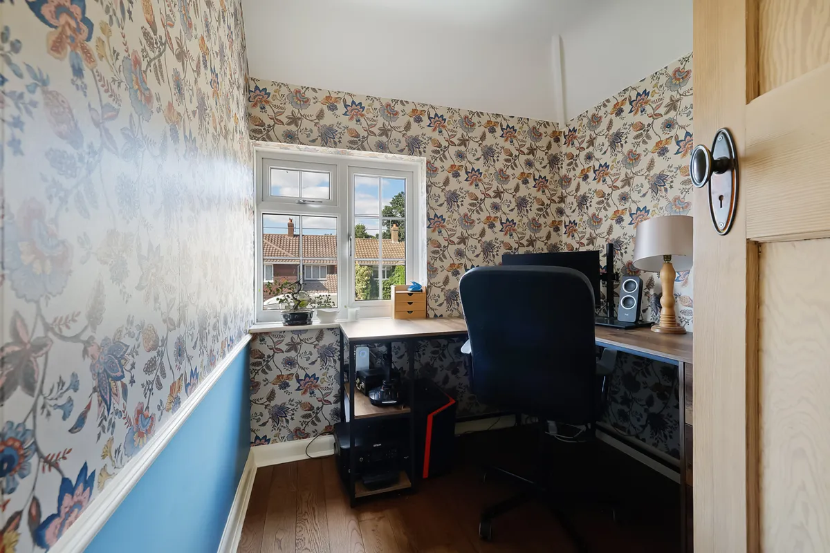 Silverlea Gardens, Horley, RH6