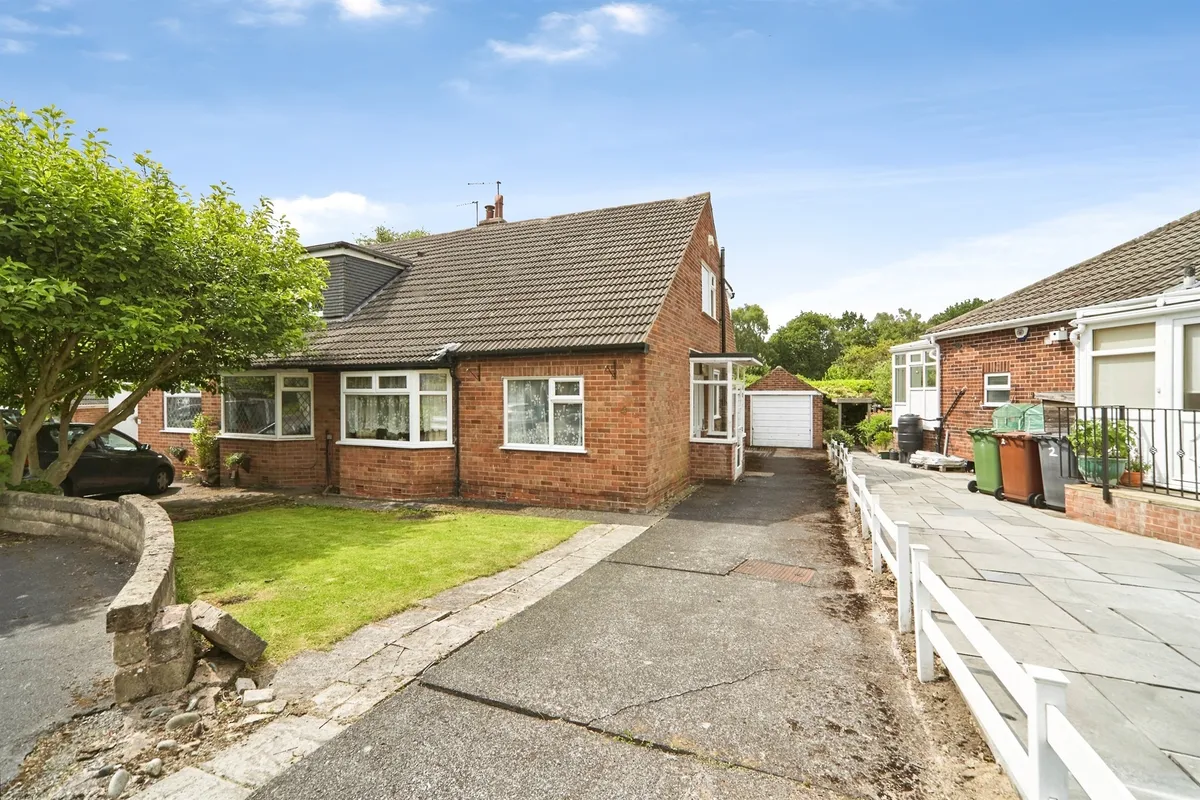 Buckstone View, Leeds