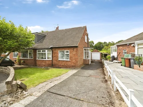 Buckstone View, Leedsphoto