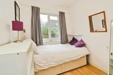 Allerton Grange Vale, Leeds