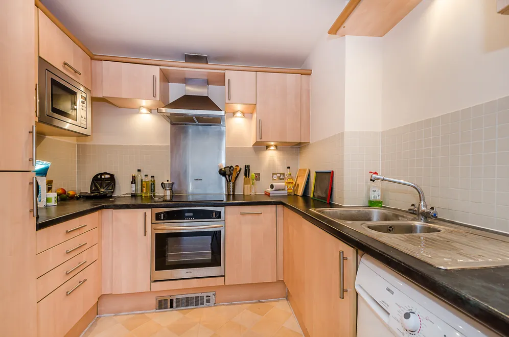 The Bittoms, Kingston Upon Thames, KT1 photo 3