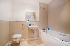 The Bittoms, Kingston Upon Thames, KT1 photo 9