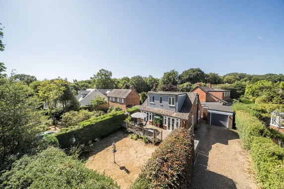 Killy Hill, Chobham, GU24