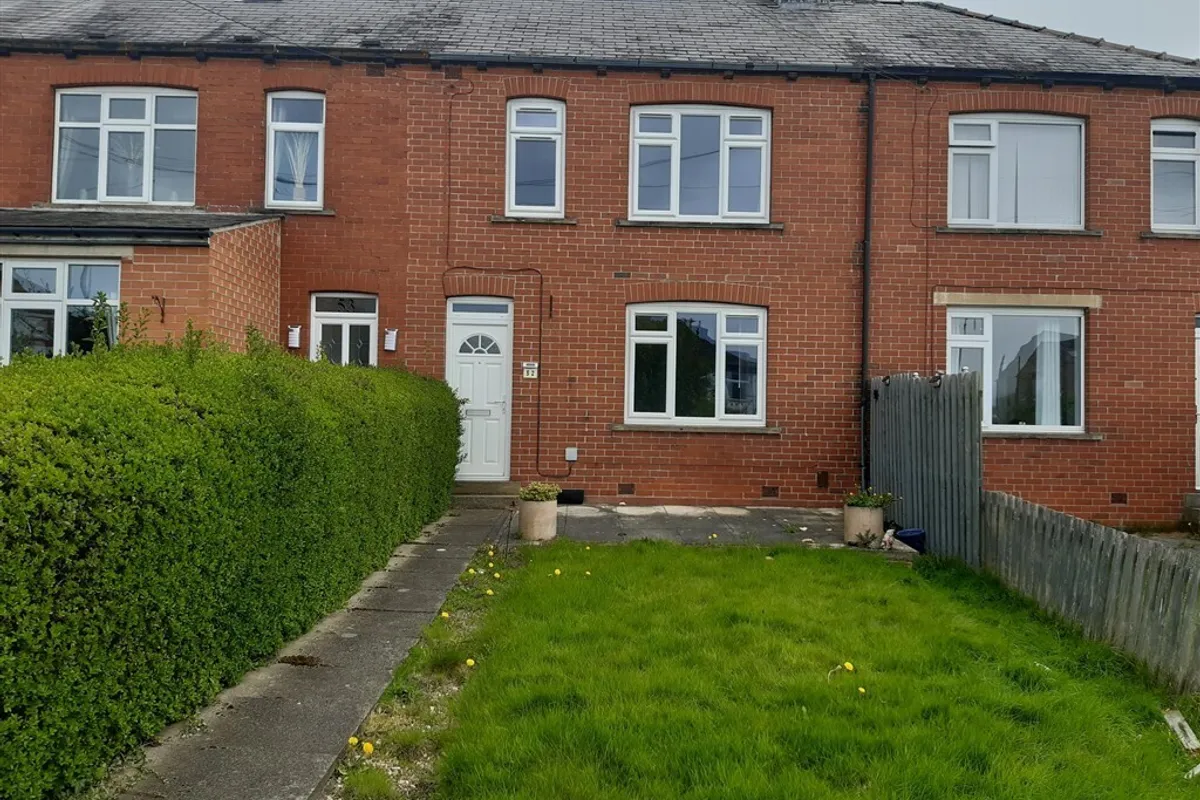 Paddock Road, Kirkburton, HUDDERSFIELD
