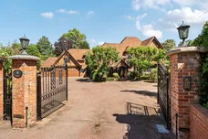 Packhorse Road, Gerrards Cross, SL9 photo 2