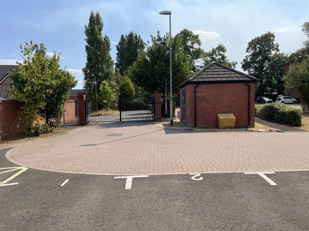 Donington Grove, Wolverhampton