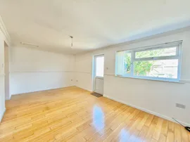 Mountbatten Avenue, Stamford thumb 3