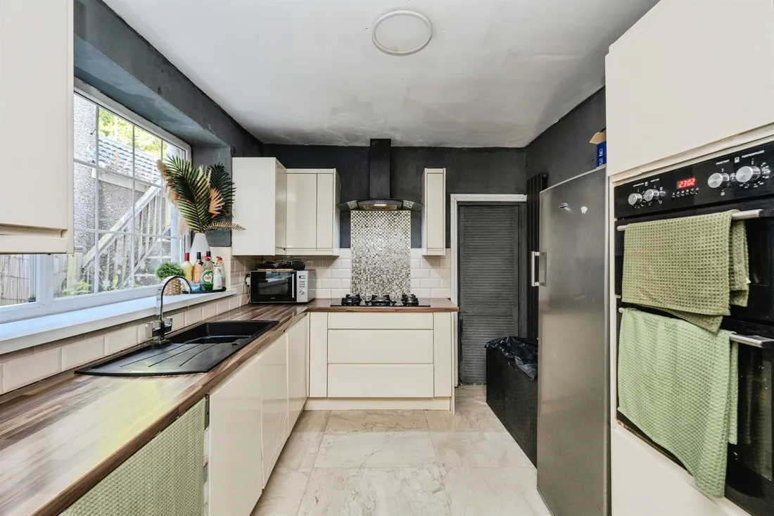 Property photo 17