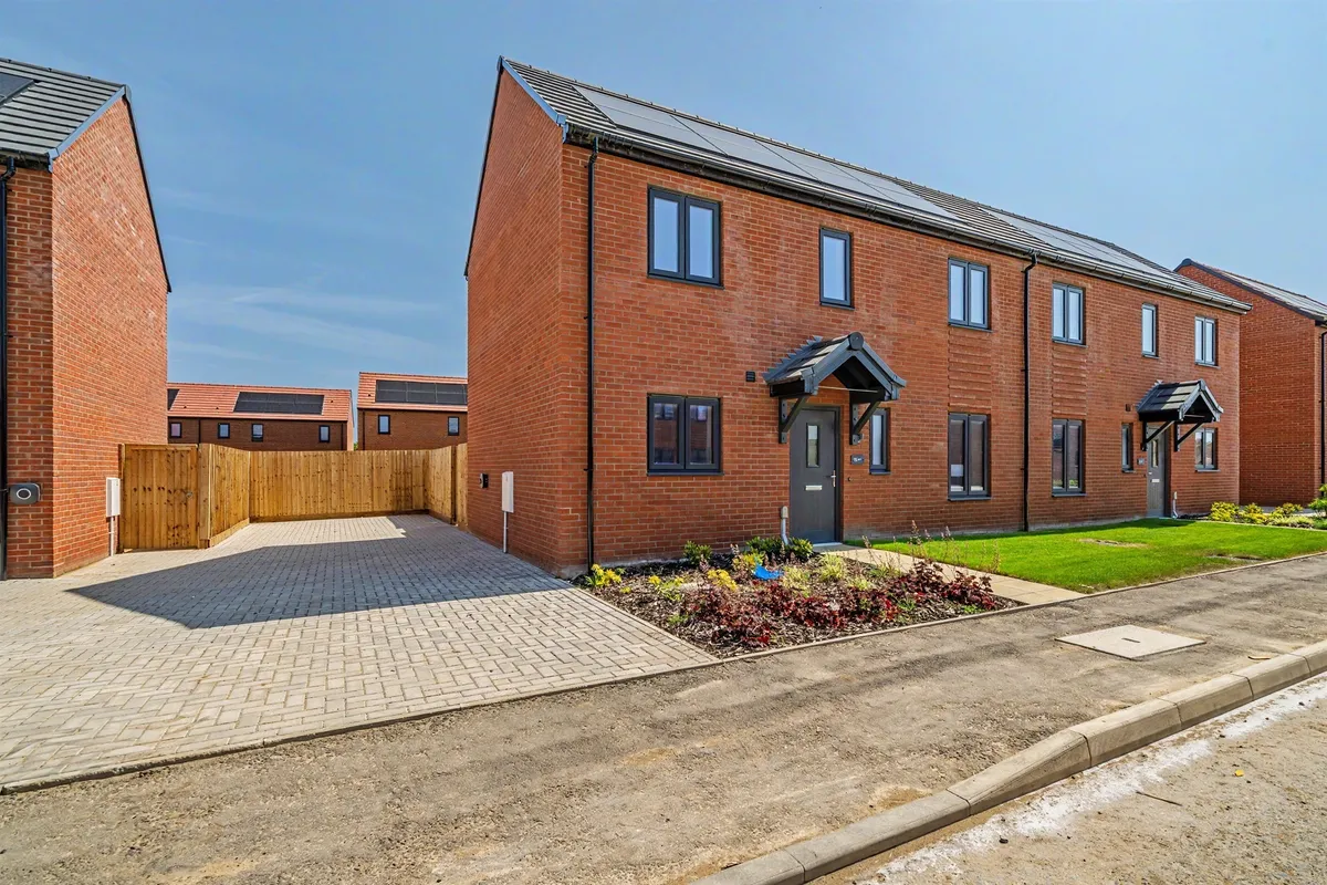Eastwood, Bradwell, Great Yarmouth