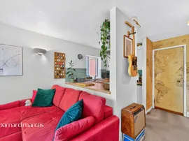 Saxon Close, SURBITON thumb 3