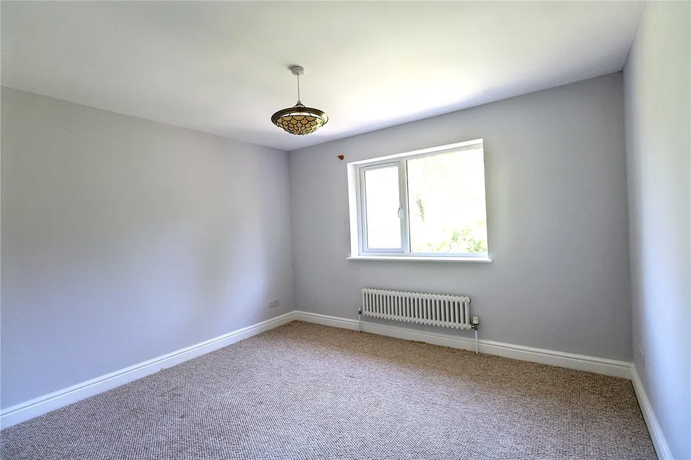 Property carousel item 11
