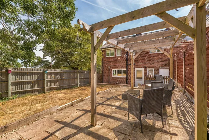 Property carousel image 14