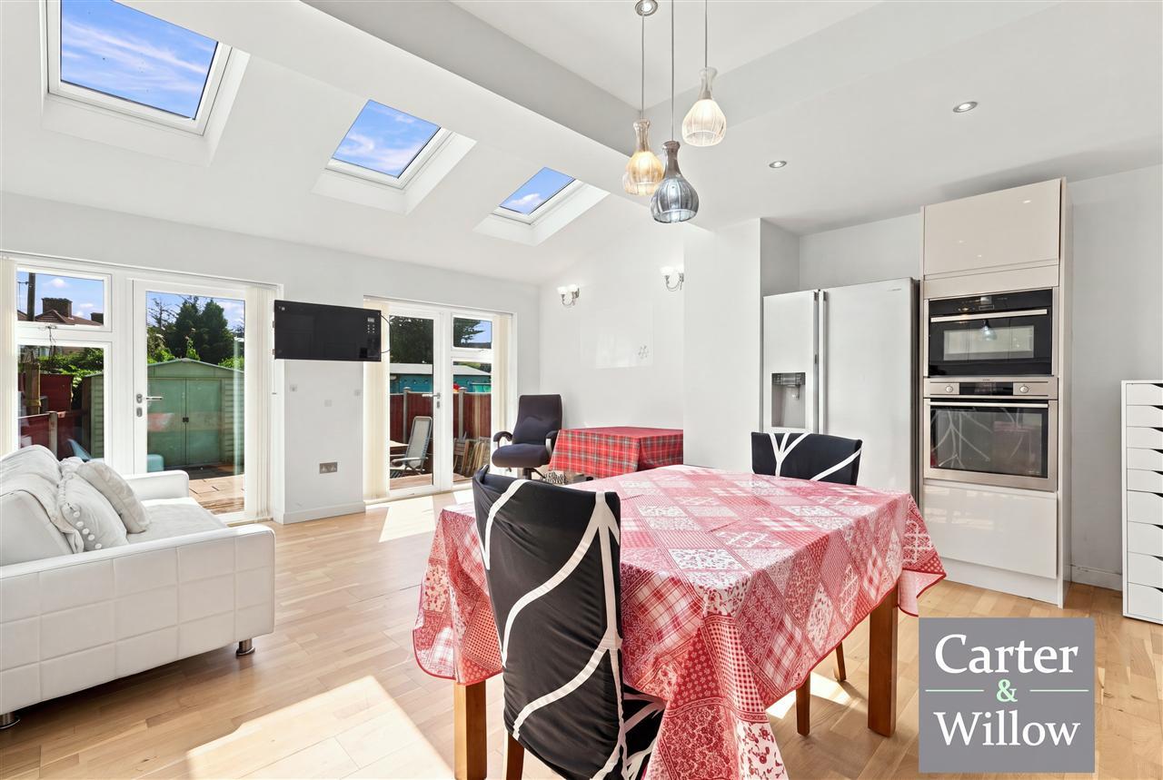 Langhorne Road, Essex Image 7