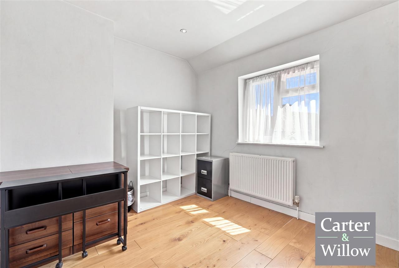 Langhorne Road, Essex Image 13