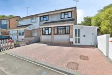 Carisbrooke Crescent, Poole