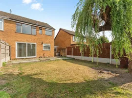 Holmlands Drive, Oxton, Prenton thumb 2