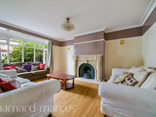 Beechcroft Road, LONDONphoto