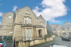 Redwing Crescent, HUDDERSFIELD