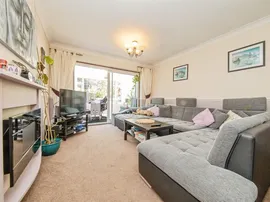 Holcombe Crescent, Ipswich thumb 3