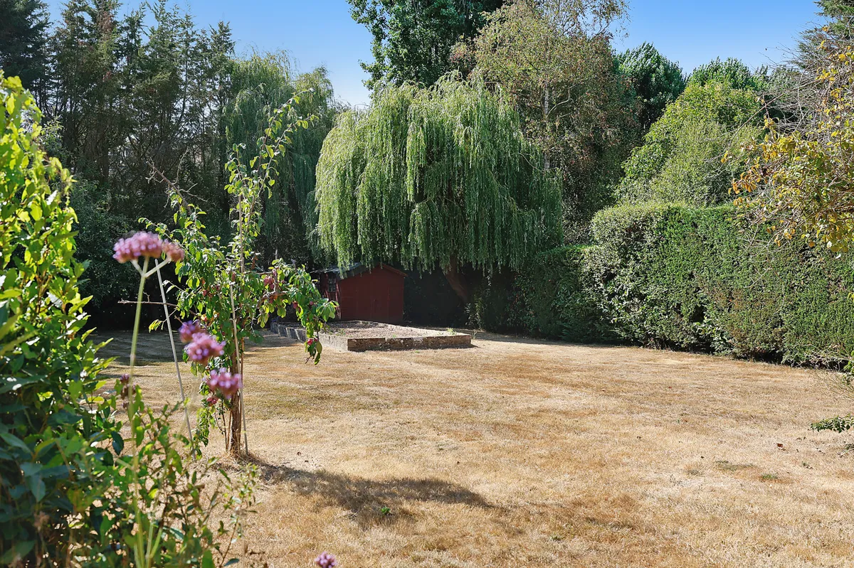 Princes Drive, Oxshott, Leatherhead, Surrey, KT22