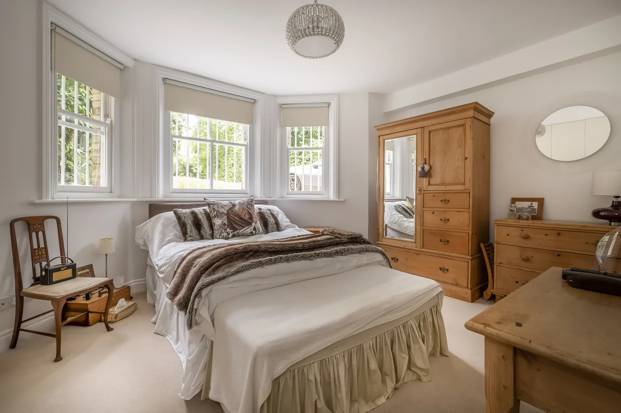Putney Hill, London, SW15 photo 5