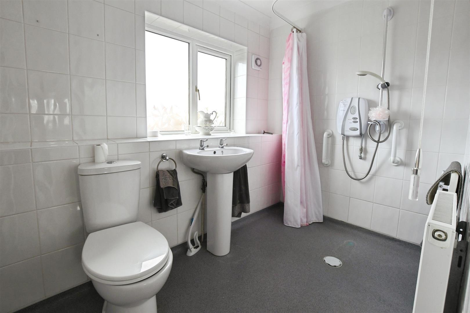 Oaktree Drive, Hull Image 7