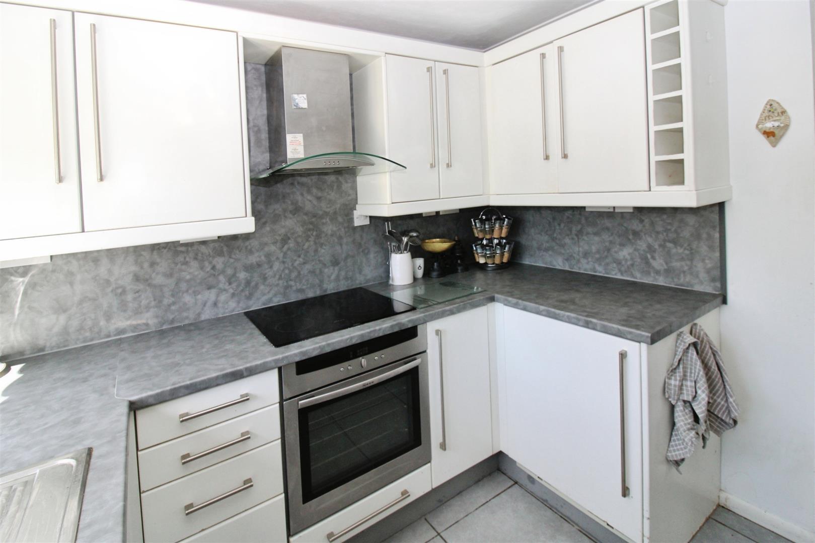 Oaktree Drive, Hull Image 8
