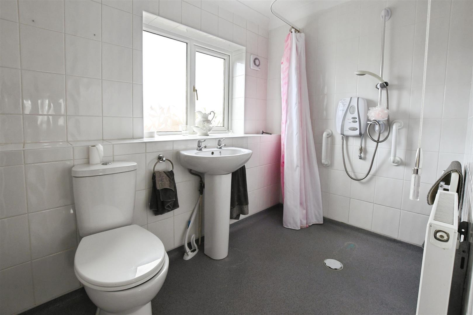 Oaktree Drive, Hull Image 10