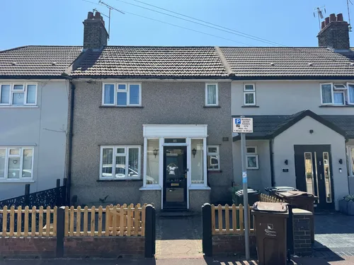 Dawson Avenue, Barkingphoto