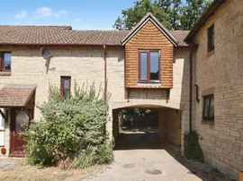 Hazel Grove, Calne photo