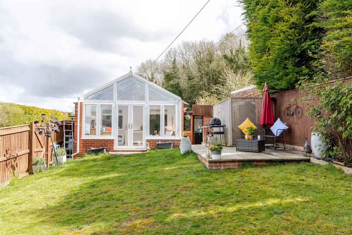 Butts Hill, Stapleford, Salisbury