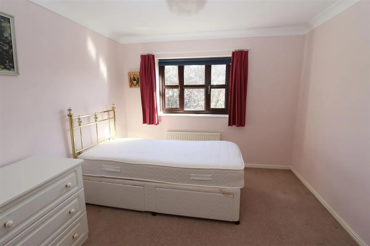 Fernland Close, Brough