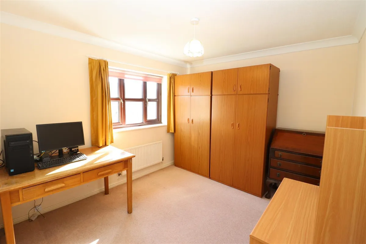 Fernland Close, Brough