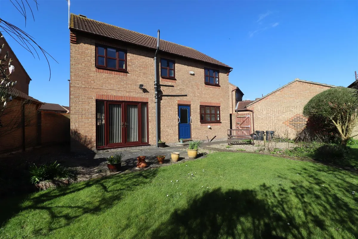 Fernland Close, Brough