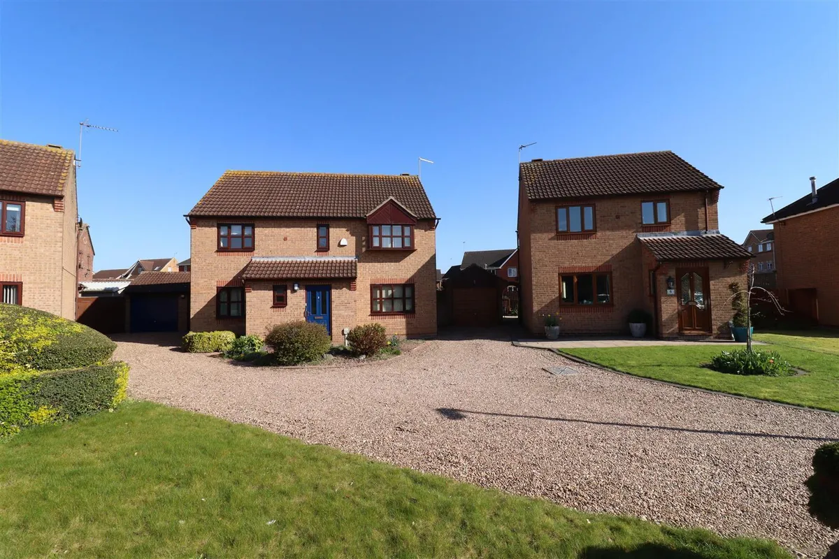 Fernland Close, Brough