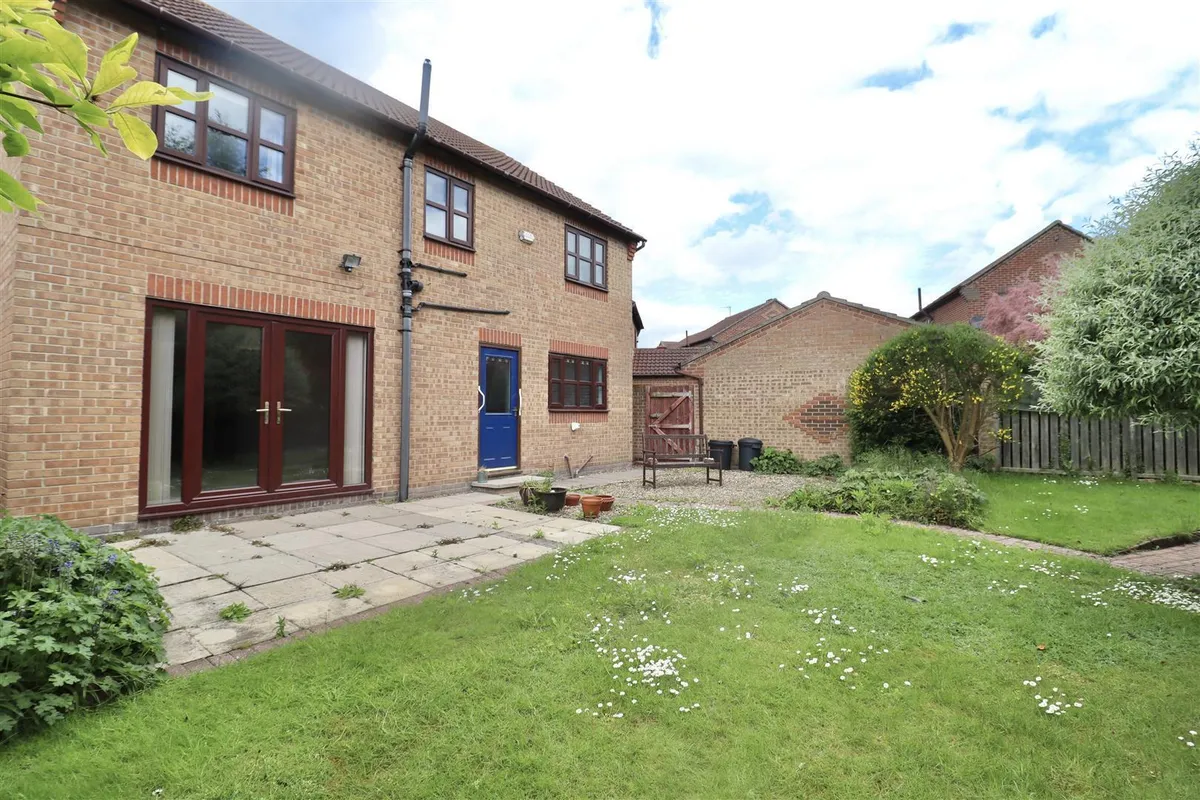 Fernland Close, Brough