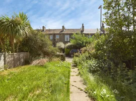 Grove Avenue, Pudsey thumb 2