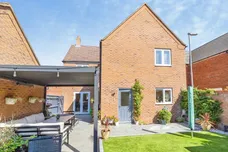 Grebe Drive, Leighton Buzzard