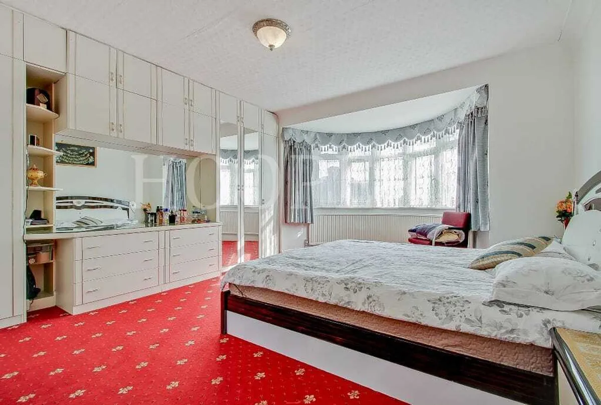 Sonia Gardens, London, NW10