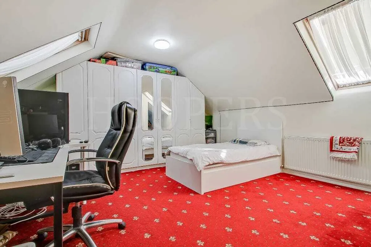Sonia Gardens, London, NW10