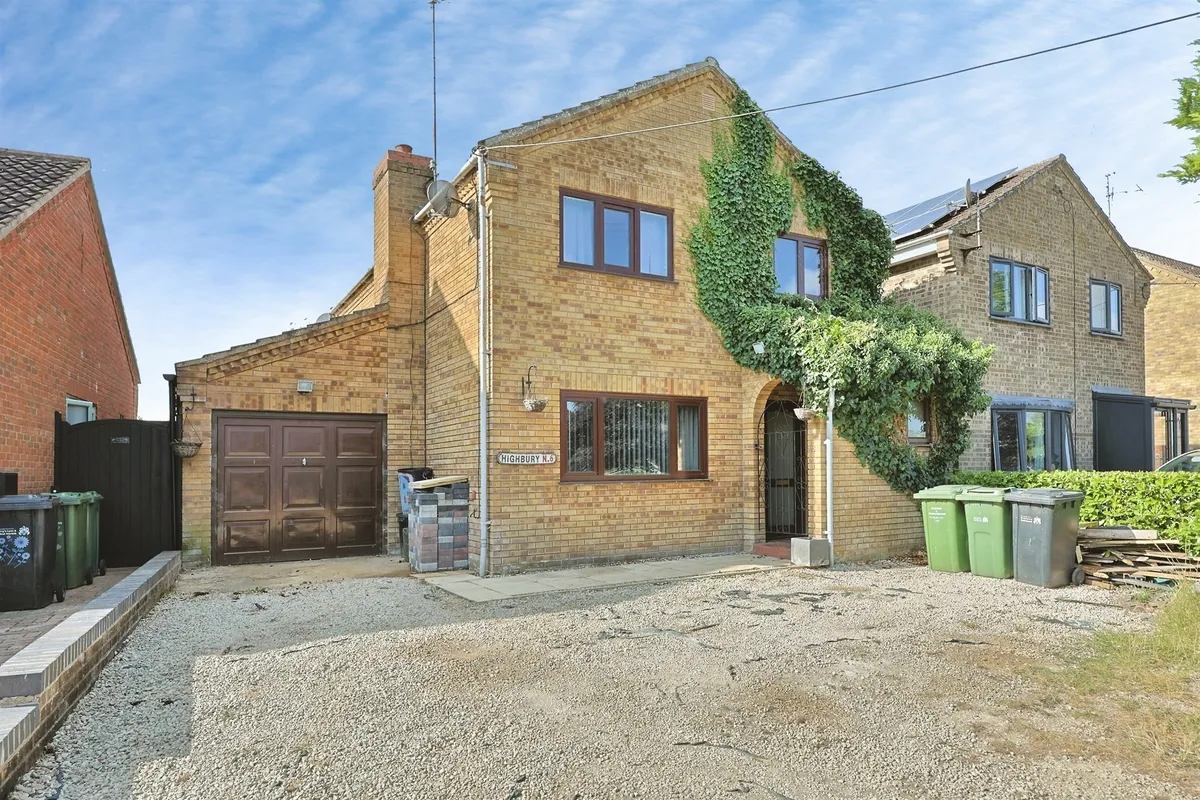 The Street, Marham
