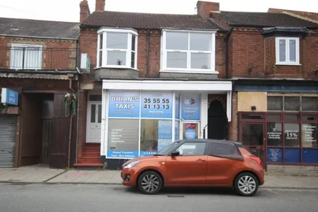 High Street, Rushden, NN10