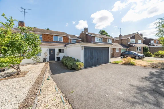 Eastmoor Park, Harpenden, AL5