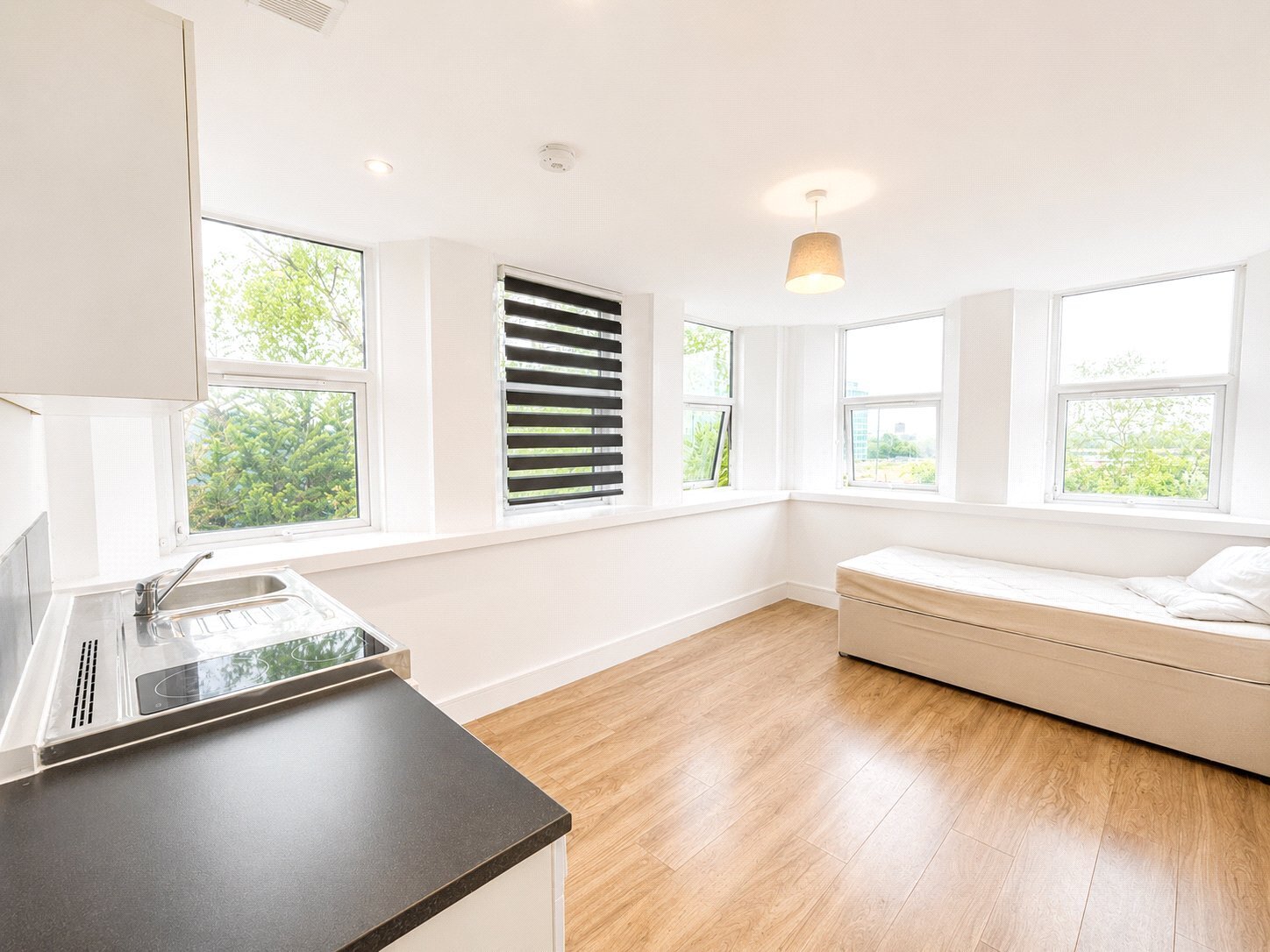 Elizabeth Way, Harlow, Essex, CM19 Image 1