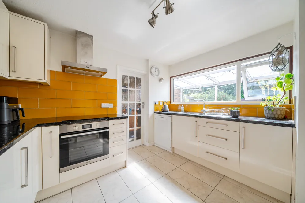 Linfields, Amersham, HP7 photo 4