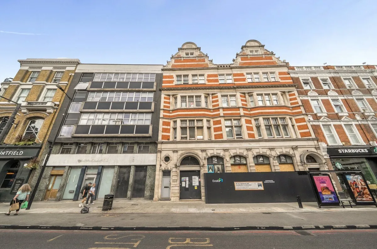 Earls Court Road, London, SW5