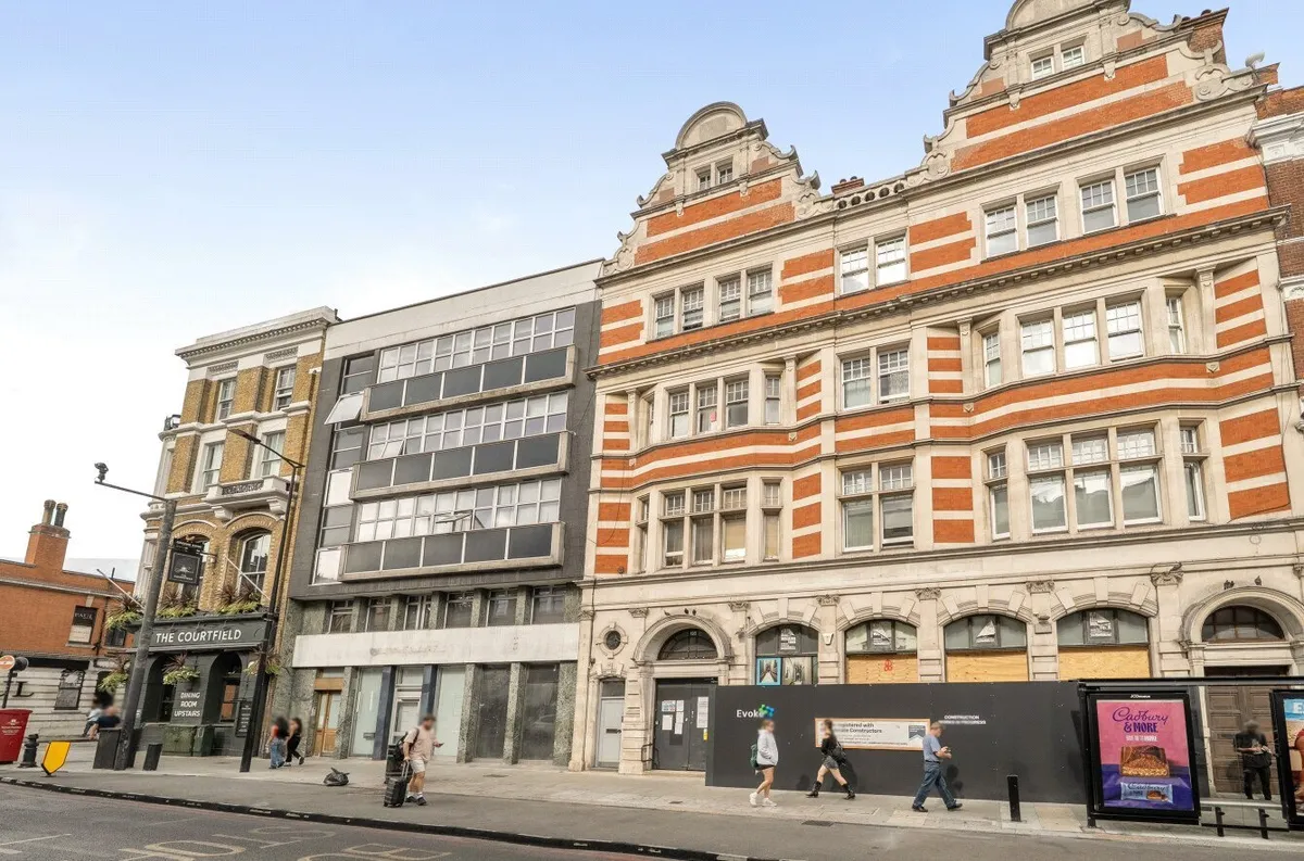 Earls Court Road, London, SW5