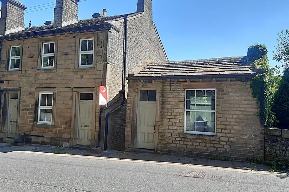 Woodhead Road, Holmbridge, HOLMFIRTH